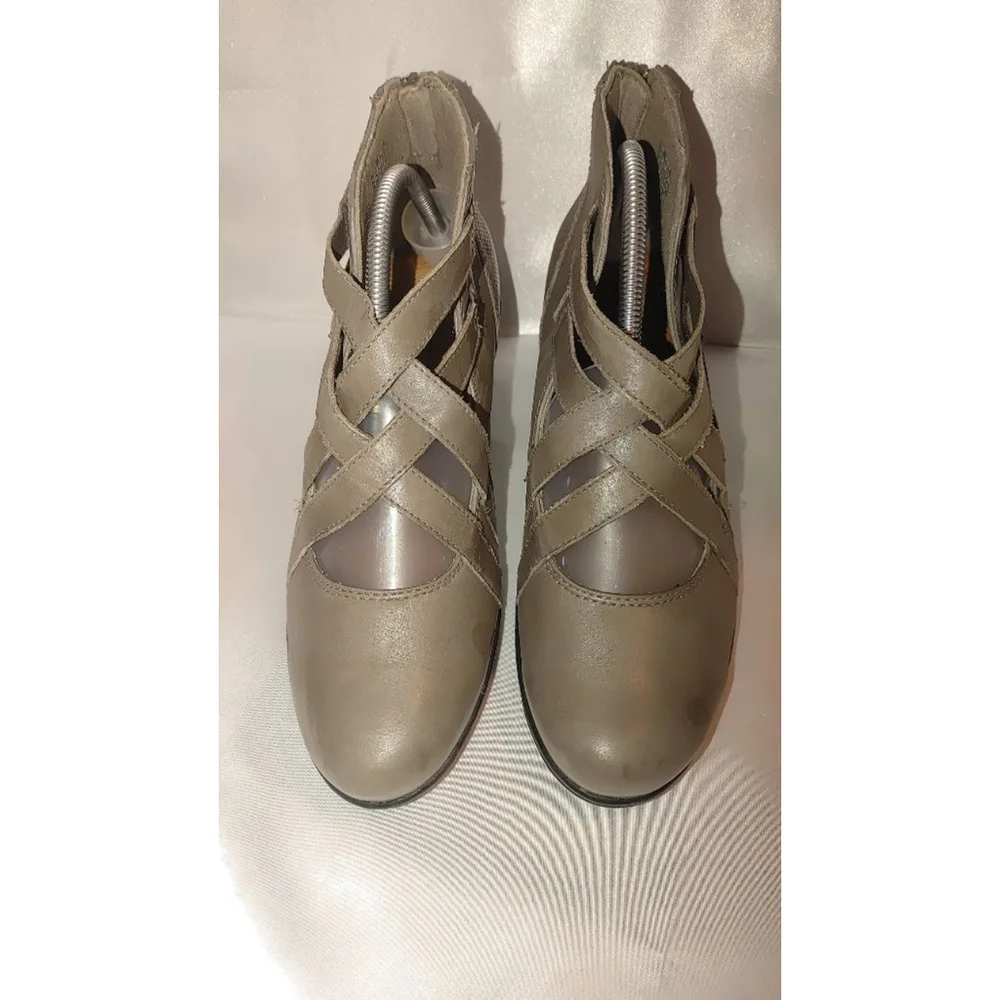 Rockport Cobb Hill Trixie Leather xStrap Booties Size 10
